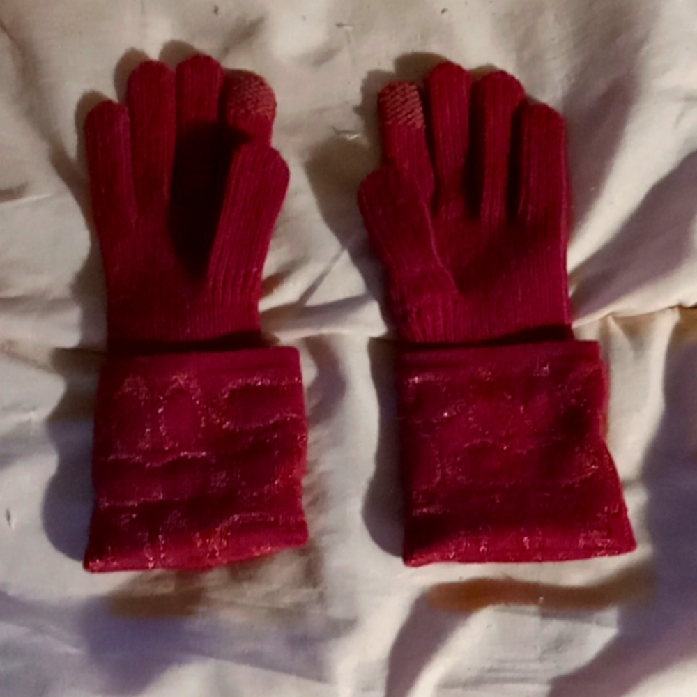 Woman's Coach knit gloves